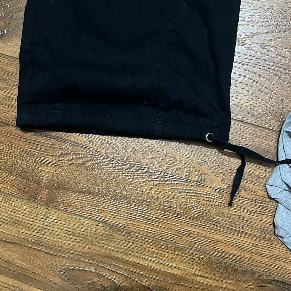 cargo pants - Picture 2 of 8
